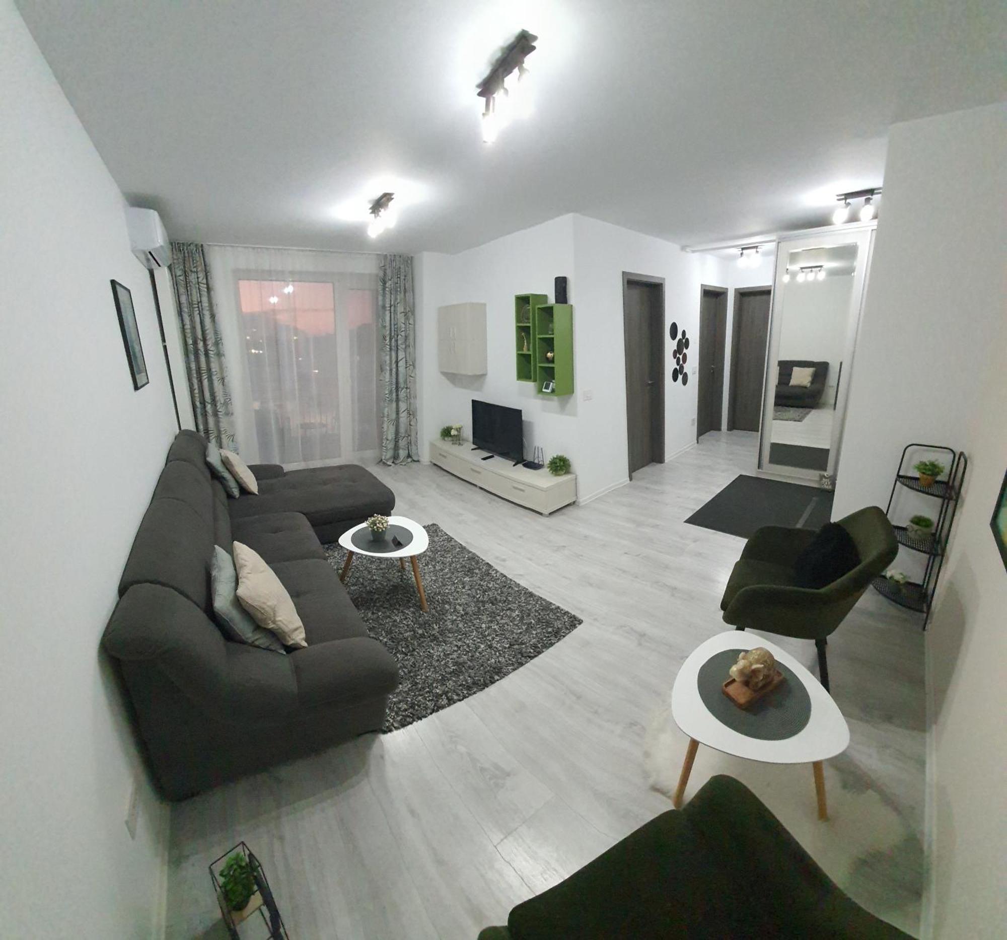 Green Apartment Coresi Brasov Exterior photo